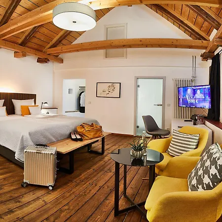 Weinforum Franken & Restaurant Hotel 3*