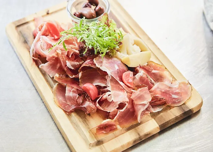 호텔 Weinforum Franken & Restaurant 3*