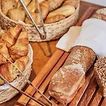 Weinforum Franken & Restaurant Hotel 3*