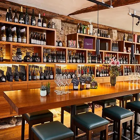 فندق Weinforum Franken & Restaurant آيبلشتات