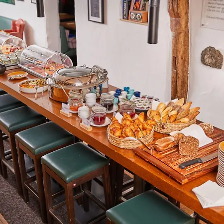 Отель Weinforum Franken & Restaurant 3*