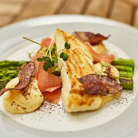 Weinforum Franken & Restaurant מלון 3*