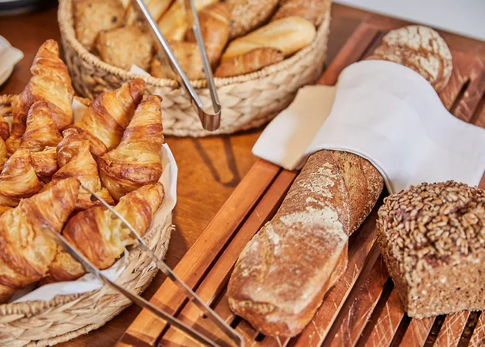 Weinforum Franken & Restaurant Hotel 3*